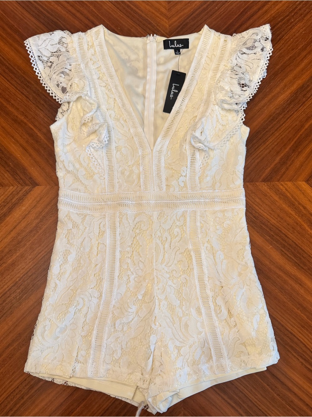 NWT Lulus White Lace Romper Bridal Shower Bachelorette Vacation Size L - Picture 8 of 16